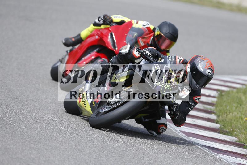 /10 20.04.2026  Pluess Moto Sport ADR/Freies Fahren/33